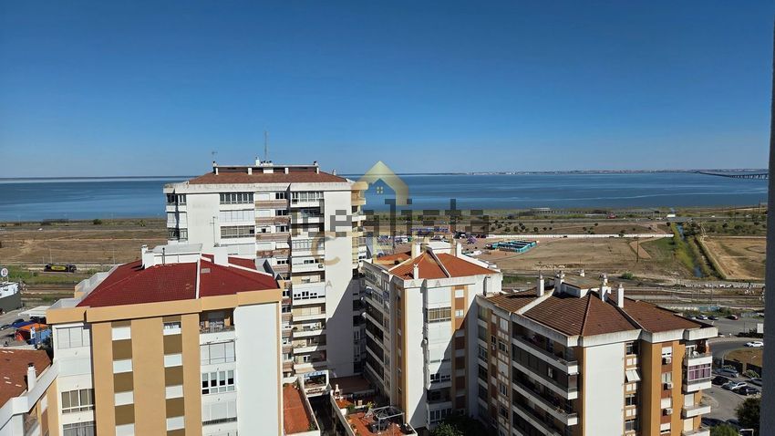 Apartamento T2 à venda em Santa Iria de Azoia, São João da Talha e Bobadela, Loures — foto 33