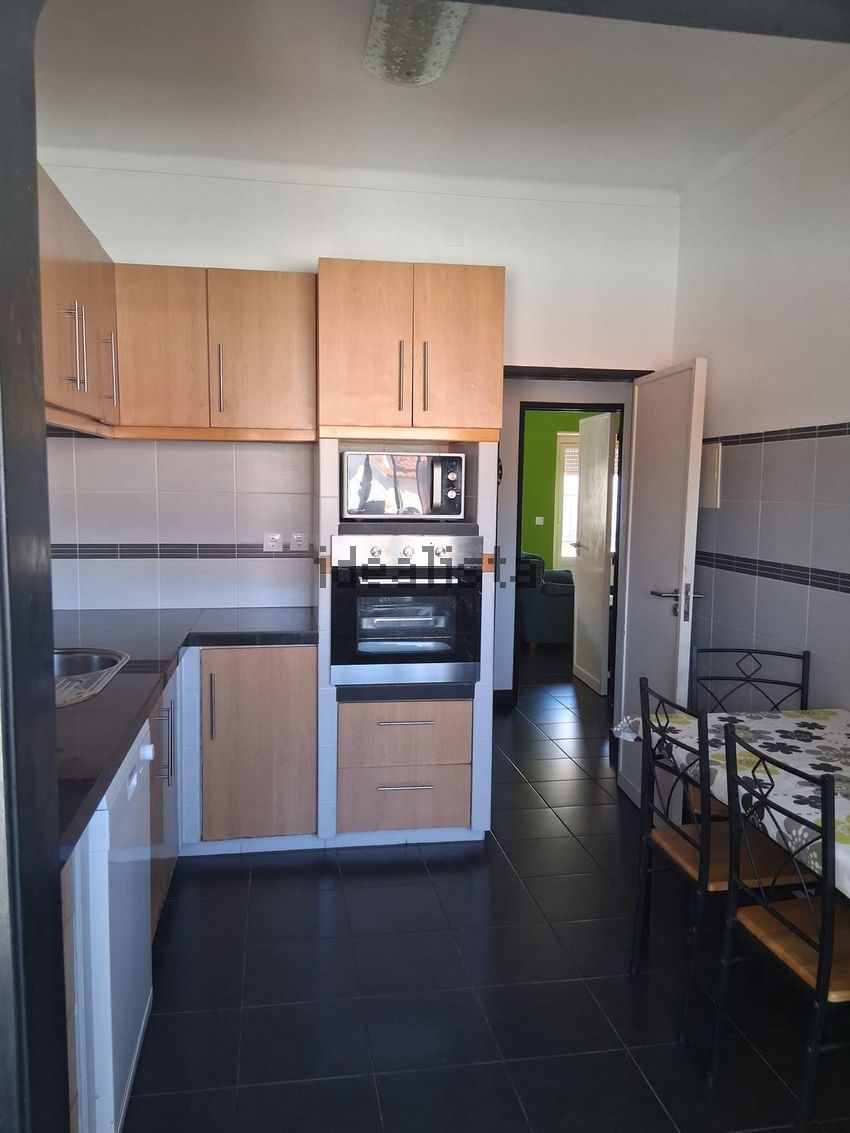 Apartamento T3 à venda em Torres Novas (Santa Maria, Salvador e Santiago), Torres Novas — foto 2