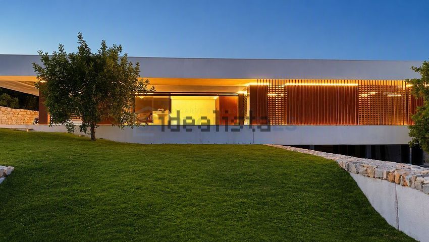 Moradia T4 em Santa Bárbara de Nexe, €1.700.000