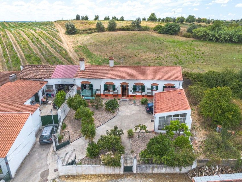 Moradia T2 em Achete, Azoia de Baixo e Póvoa de Santarém, €299.000