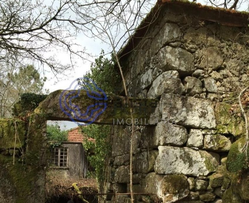 Moradia T2 em Cossourado e Linhares, €90.000