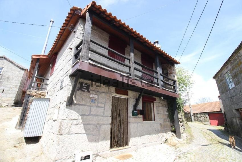 Moradia T5 à venda em Viade de Baixo e Fervidelas, Montalegre — foto 2