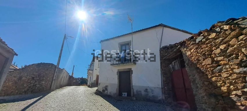 Moradia T1 em São Martinho do Peso, €46.000