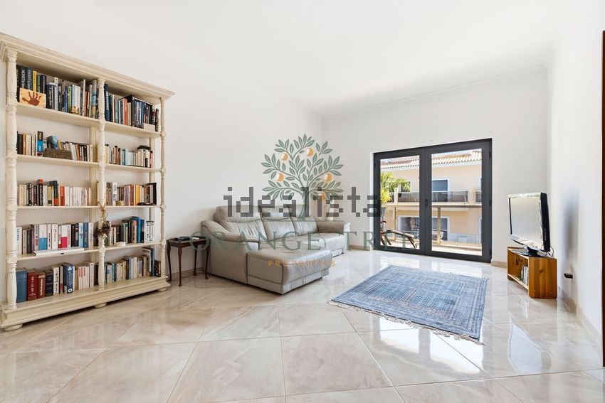 Apartamento T3 à venda em Santa Bárbara de Nexe, Faro — foto 8