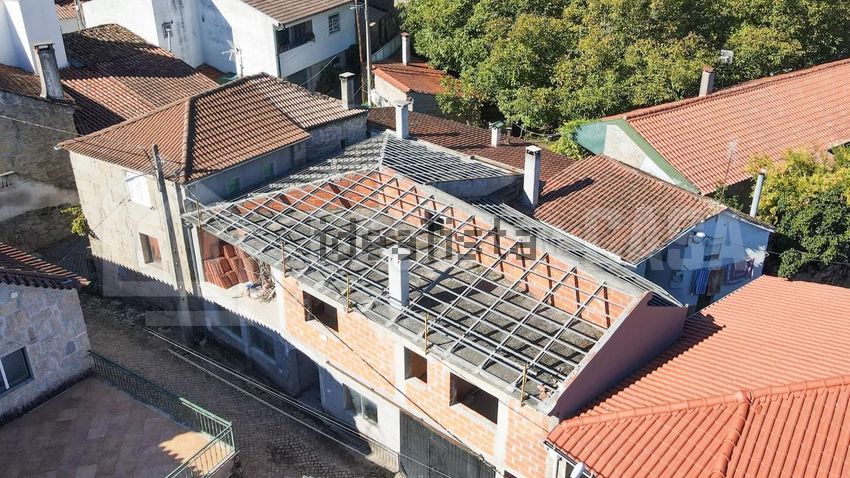 Moradia T3 em Pindo, €45.000