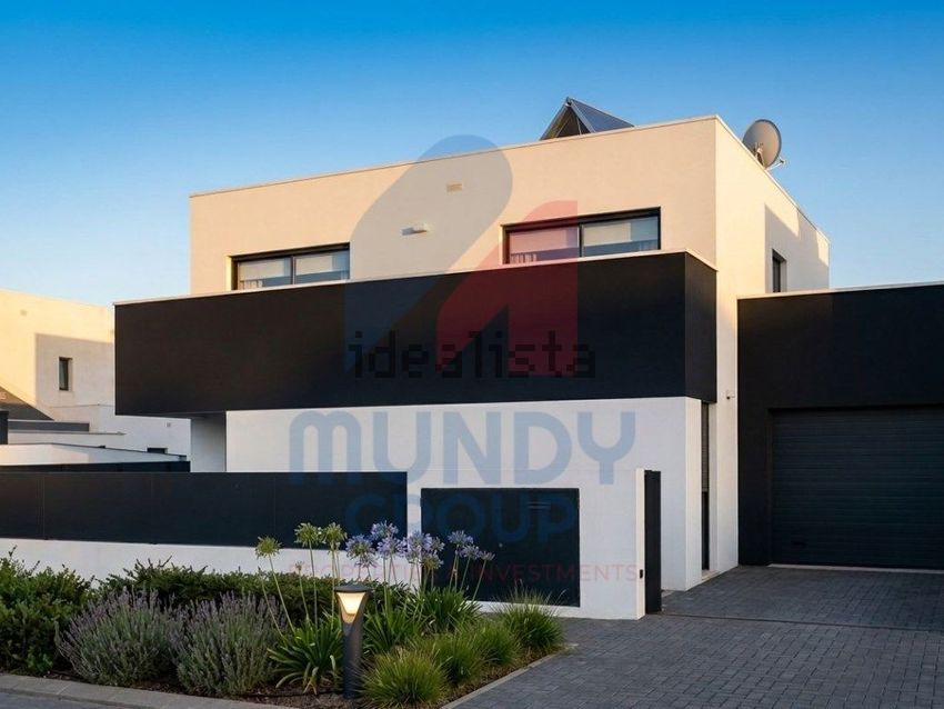 Moradia T3 em Covilhã e Canhoso, €520.000