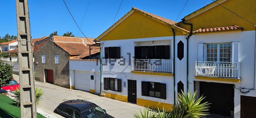 Moradia T4 em Vila Nova de Anços, €190.000