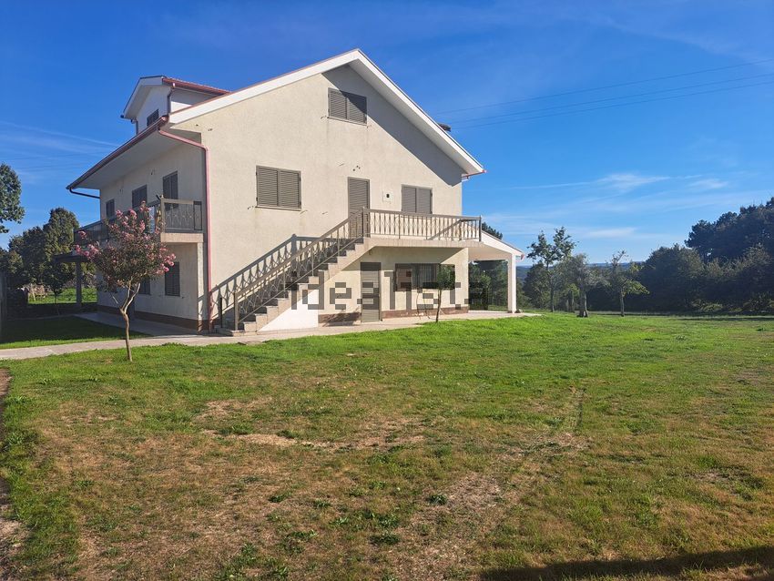Moradia T4 à venda em Ardãos e Bobadela, Boticas — foto 4