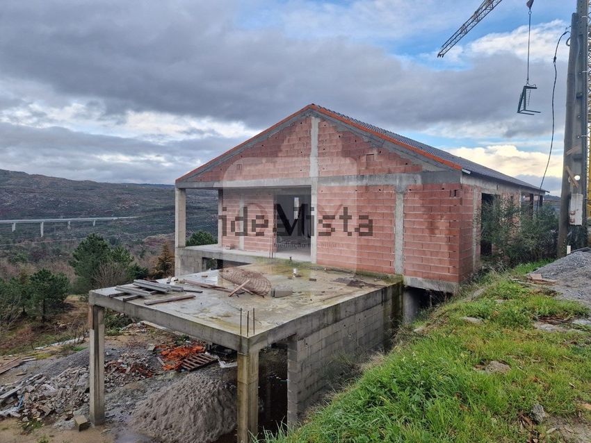 Moradia T3 à venda em Adoufe e Vilarinho de Samardã, Vila Real — foto 16