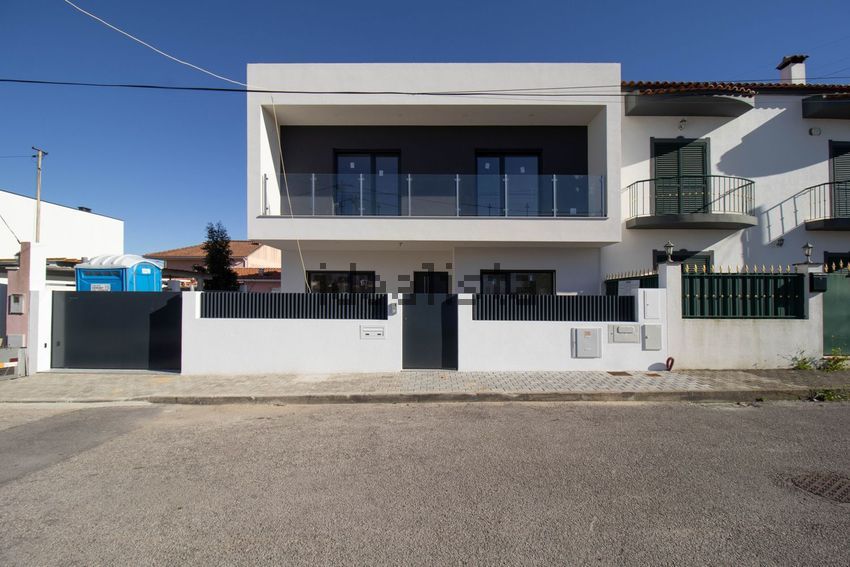 Moradia T4 à venda em Amora, Seixal — foto 2