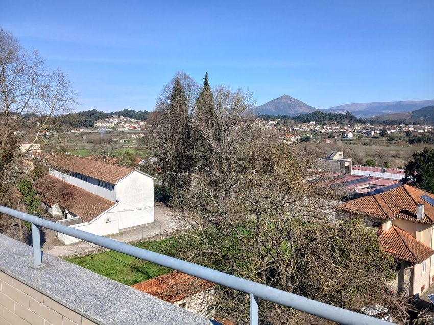 Apartamento T3 em Britelo, Gémeos e Ourilhe, €200.000