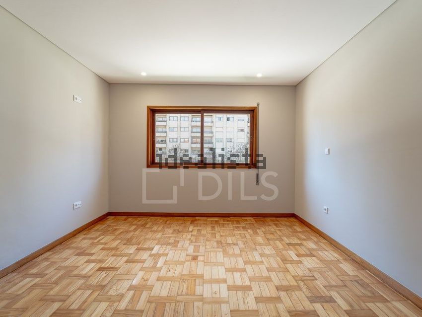 Apartamento T4 à venda em Mafamude, Vila Nova de Gaia — foto 35