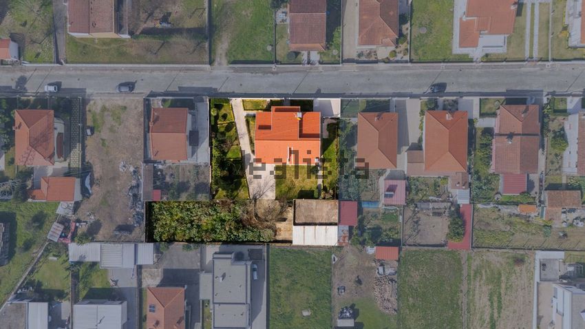 Moradia T4 à venda em Campos e Louredo, Póvoa de Lanhoso — foto 4