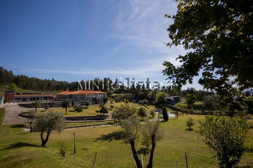 Moradia T4 à venda em Souto Santa Maria, Souto São Salvador e Gondomar, Guimarães — foto 2