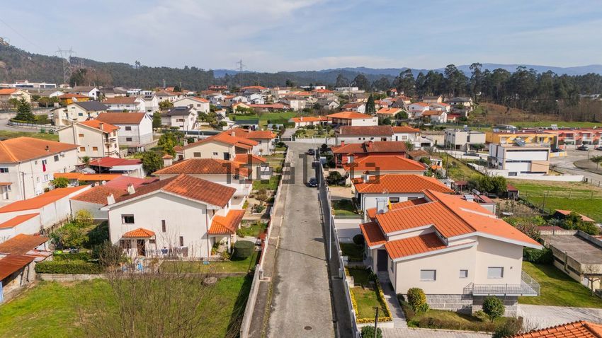 Moradia T4 à venda em Campos e Louredo, Póvoa de Lanhoso — foto 6