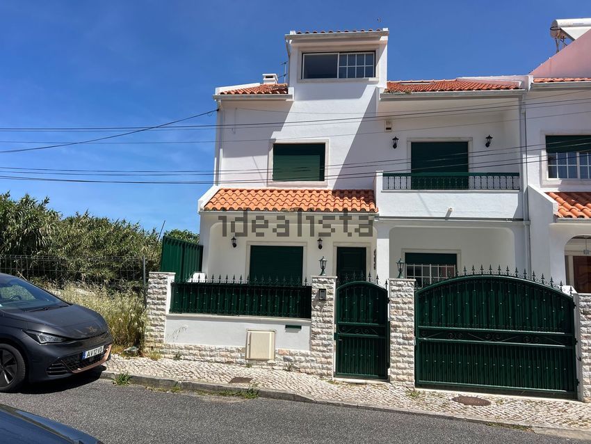 Moradia T4 em Algueirão-Mem Martins, €565.000