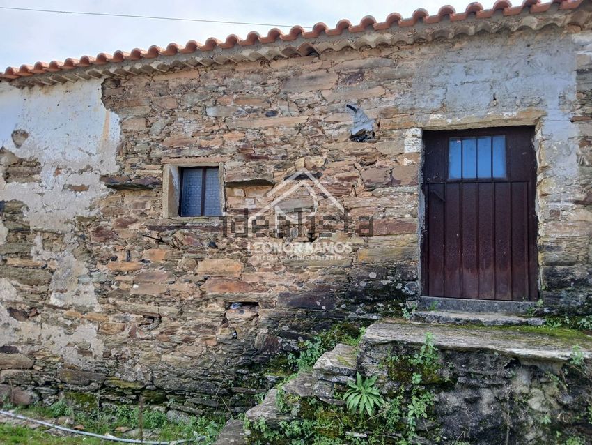 Moradia T1 à venda em Santo André das Tojeiras, Castelo Branco — foto 2