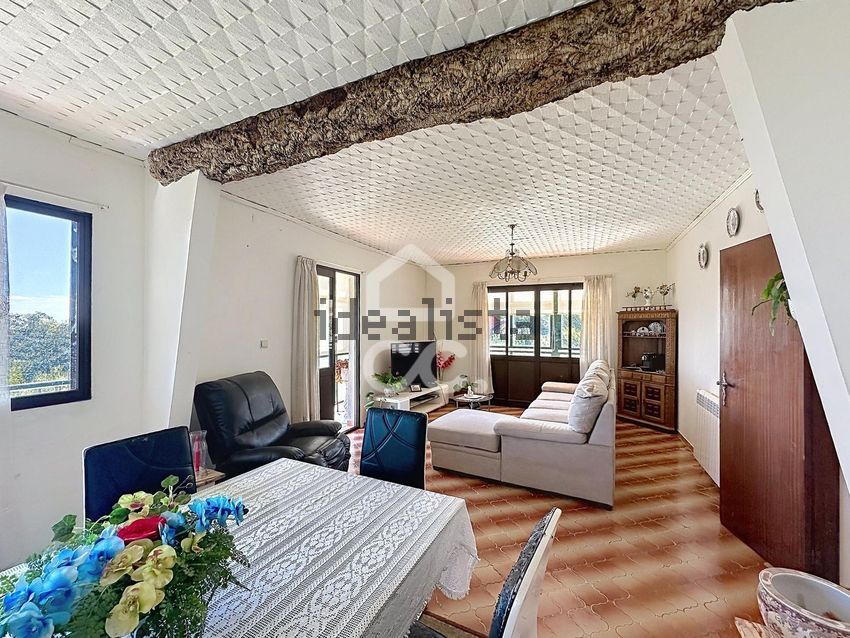 Moradia T4 em Tronco, €250.000