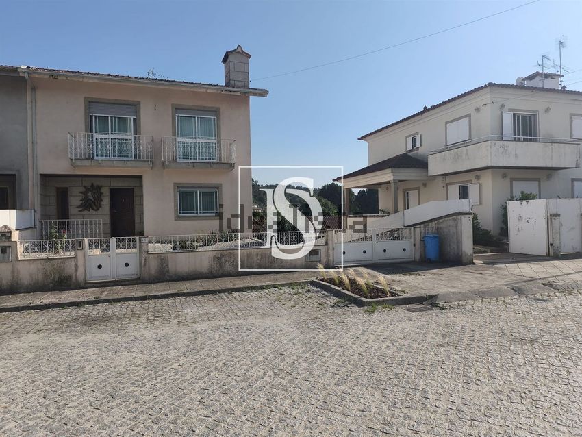 Moradia T3 em Irivo, €317.500