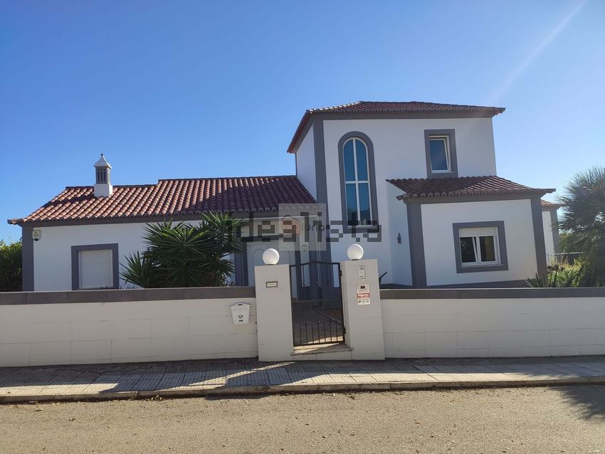 Moradia T4 à venda em Quelfes, Olhão — foto 31
