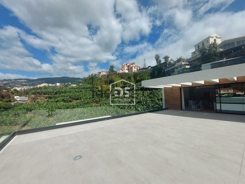 Apartamento T5 em Funchal (São Pedro), €1.500.000