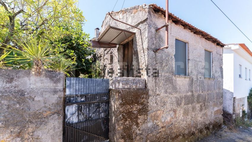 Moradia T0 em Bodiosa, €25.000