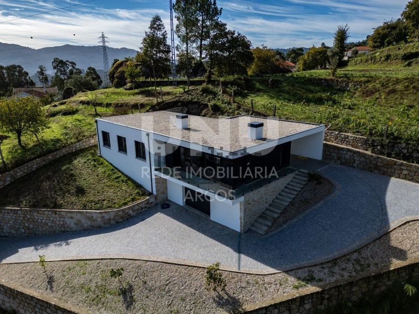 Moradia T3 à venda em Paçô, Arcos de Valdevez — foto 2