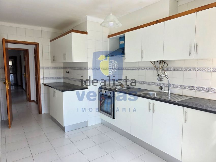 Apartamento T3 à venda em Caldas da Rainha - Santo Onofre e Serra do Bouro, Caldas da Rainha — foto 2