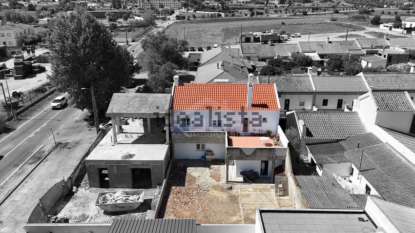 Moradia T4 à venda em Bacelo e Senhora da Saúde, Évora — foto 3