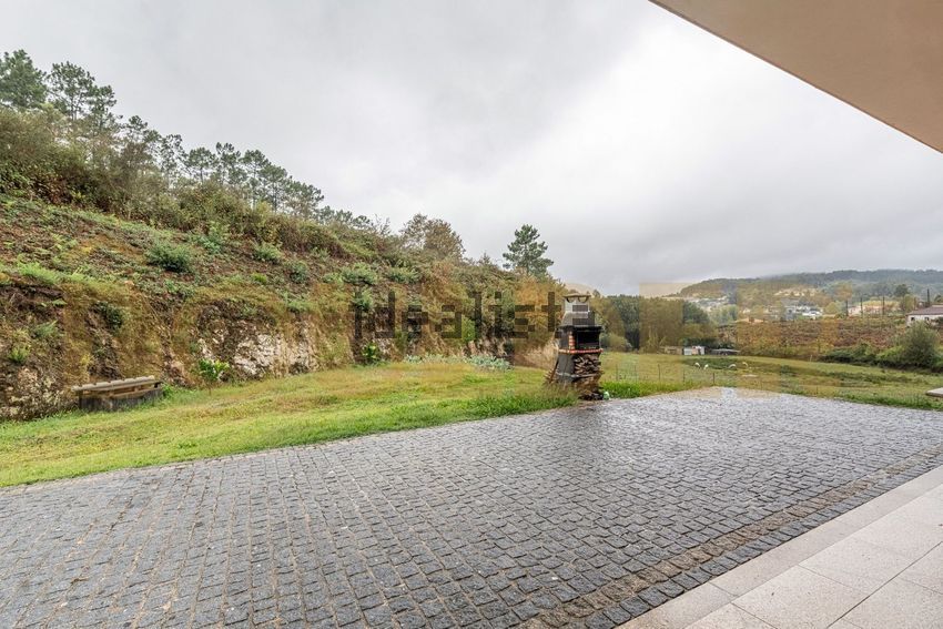 Moradia T4 à venda em Fonte Arcada e Oliveira, Póvoa de Lanhoso — foto 6