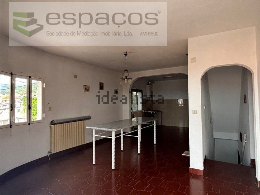 Moradia T2 em Vale de Prazeres e Mata da Rainha, €138.000