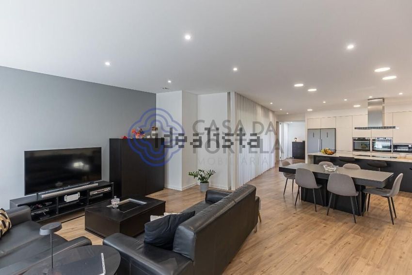 Moradia T4 à venda em Milheirós, Maia — foto 12