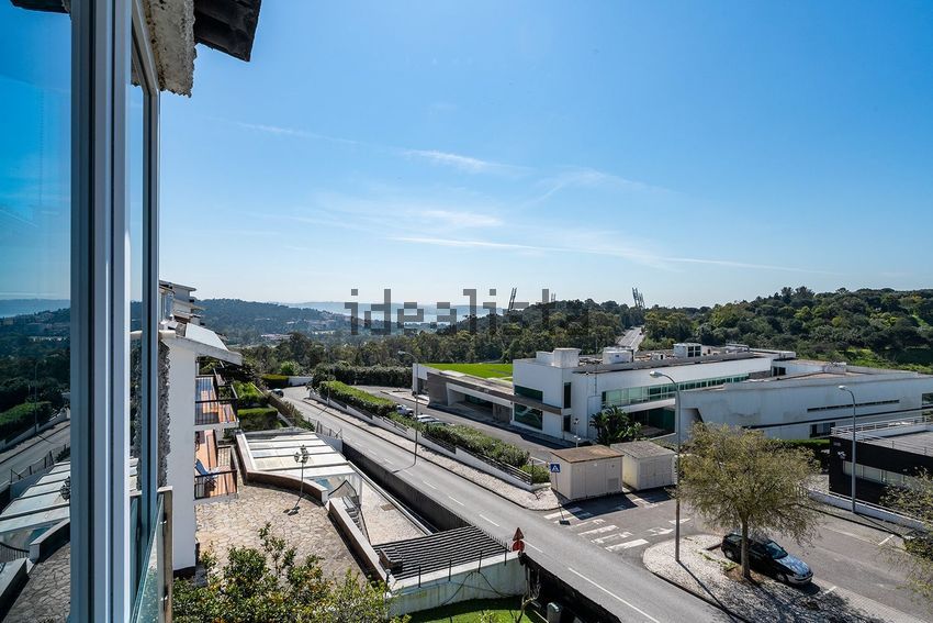 Moradia T4 à venda em Carnaxide e Queijas, Oeiras — foto 25