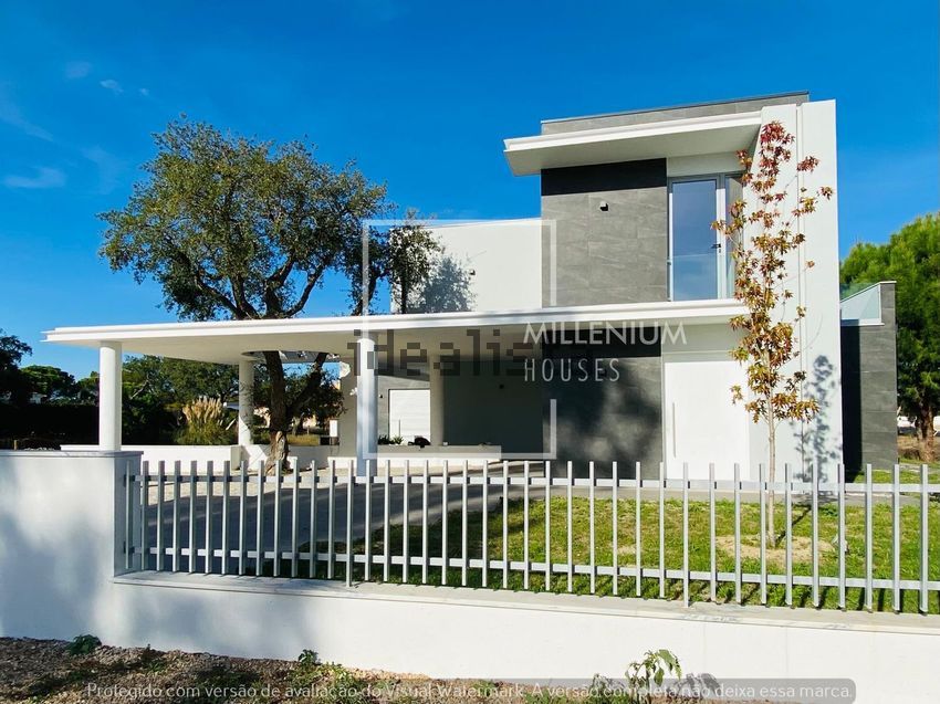 Moradia T6+ em Santo Estêvão, €999.000