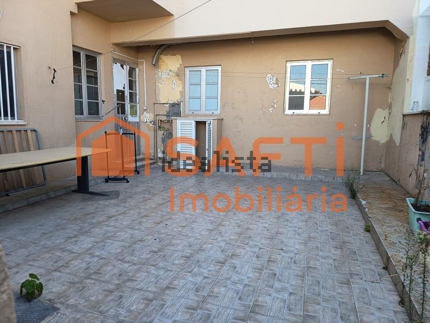 Moradia T6+ à venda em Torres Novas (Santa Maria, Salvador e Santiago), Torres Novas — foto 2