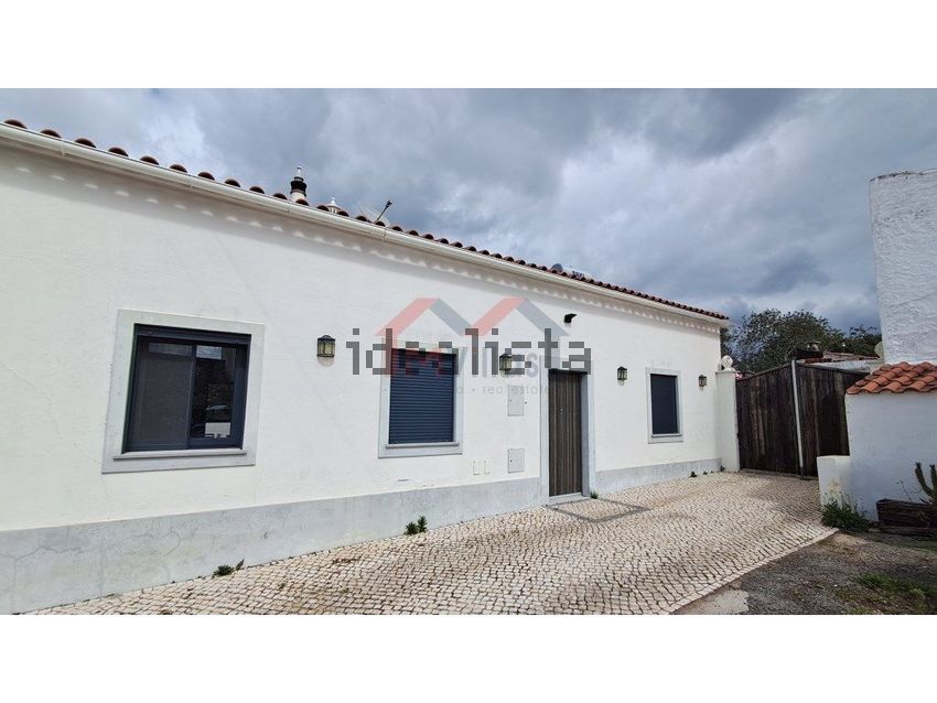 Moradia T2 em Salir, €425.000
