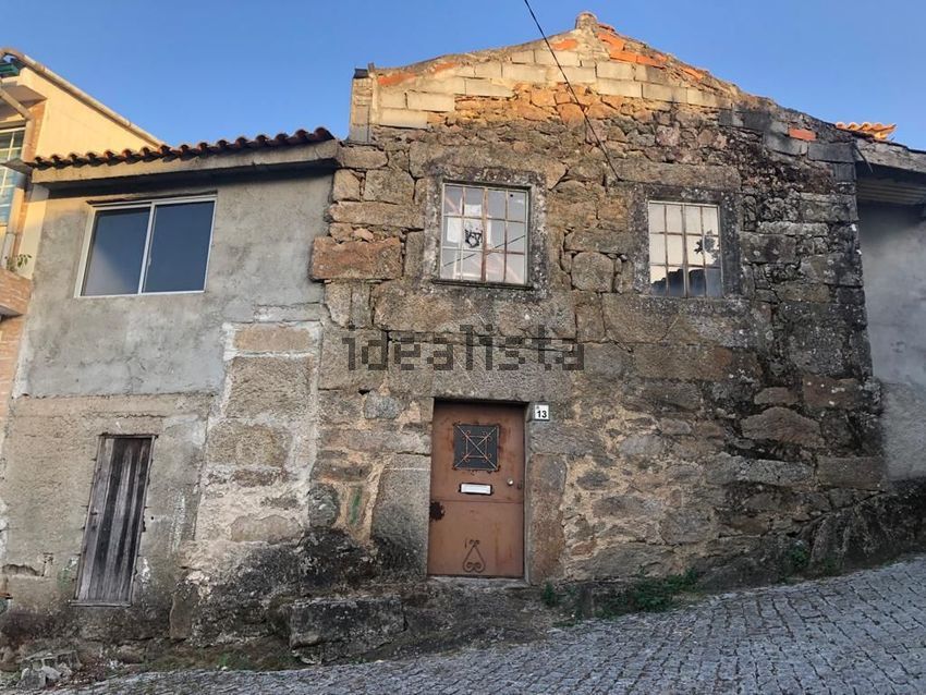 Moradia T2 em Juncais, Vila Ruiva e Vila Soeiro do Chão, €20.000