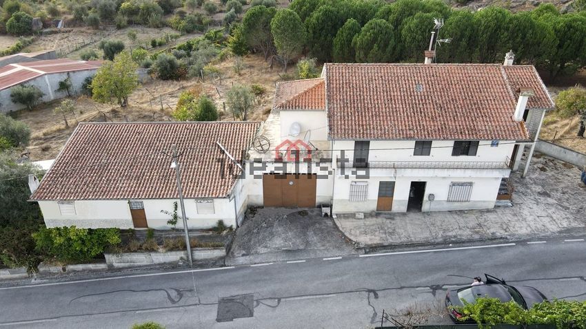 Moradia T4 em Tourais e Lajes, €145.000