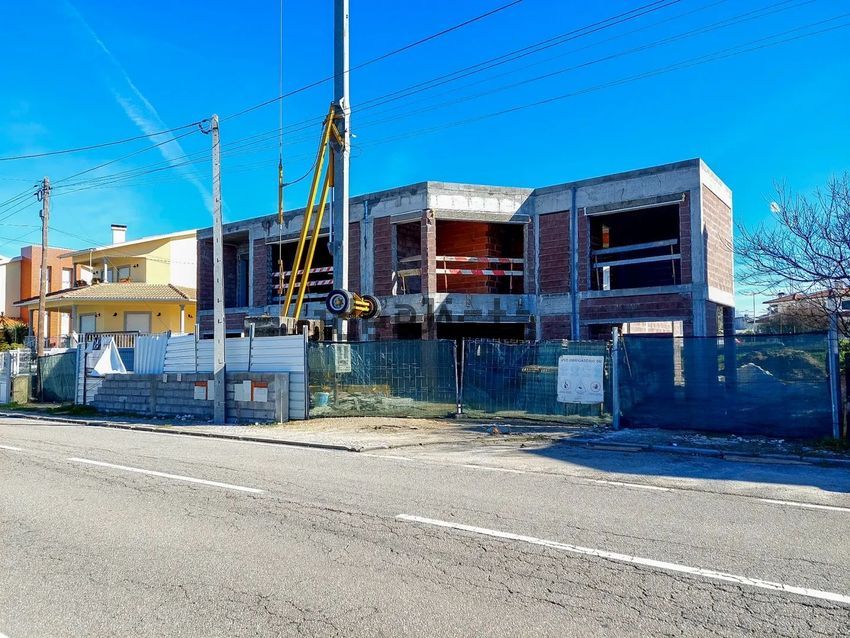 Moradia T3 à venda em Fragosela, €410.000