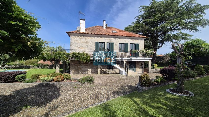 Moradia T5 em Forjães, €639.900