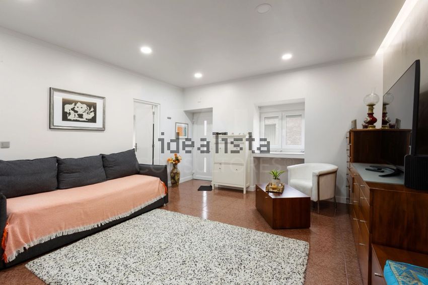 Apartamento T2 em Atouguia da Baleia, €220.000