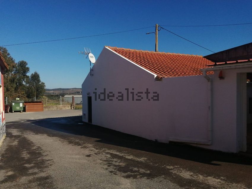 Moradia T2 em Alenquer (Santo Estêvão e Triana), €249.000
