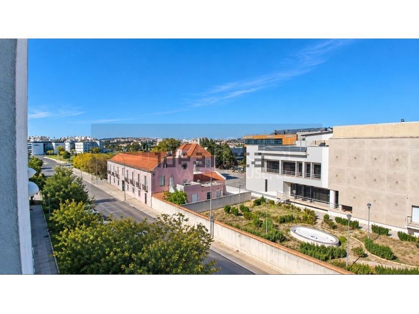 Apartamento T2 à venda em Carnide, Lisboa — foto 4