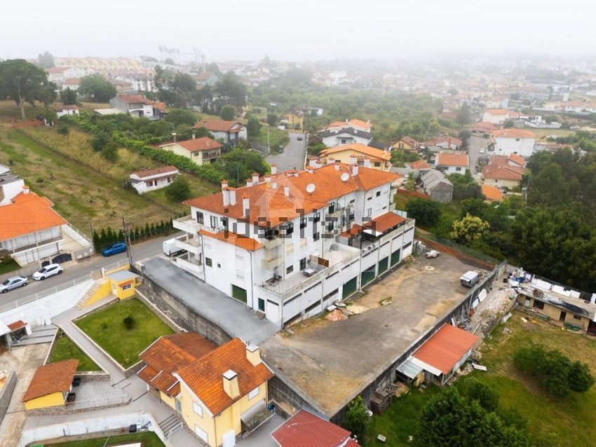 Apartamento T3 à venda em Vila de Cucujães, Oliveira de Azeméis — foto 2