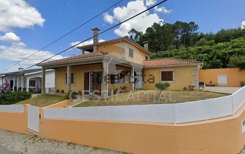 Moradia T3 em Salvador do Monte, €350.000