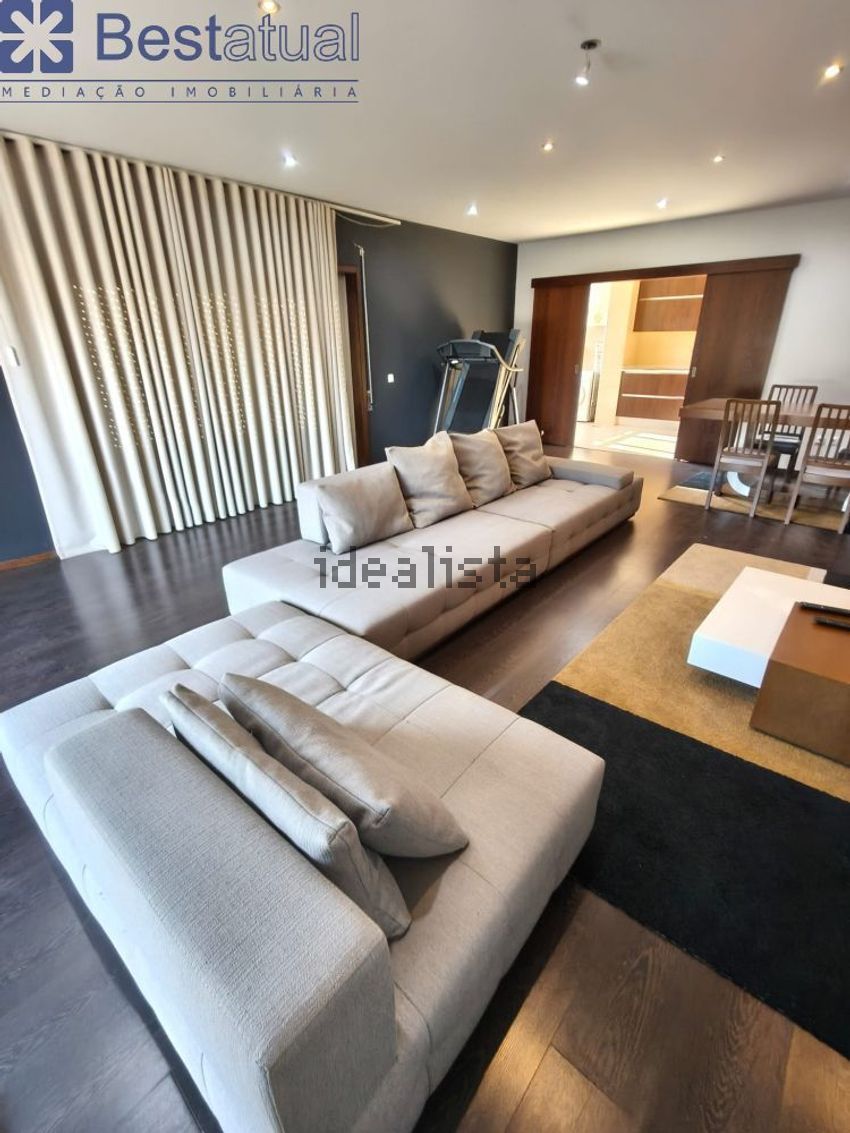 Apartamento T4 à venda em Vila Nova de Famalicão e Calendário, Vila Nova de Famalicão — foto 9