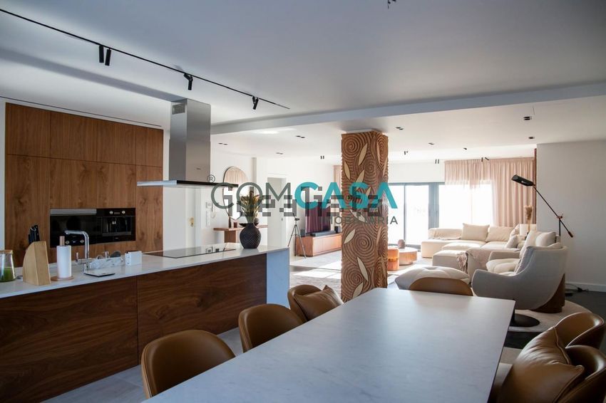 Apartamento T5 em Paranhos, €625.000
