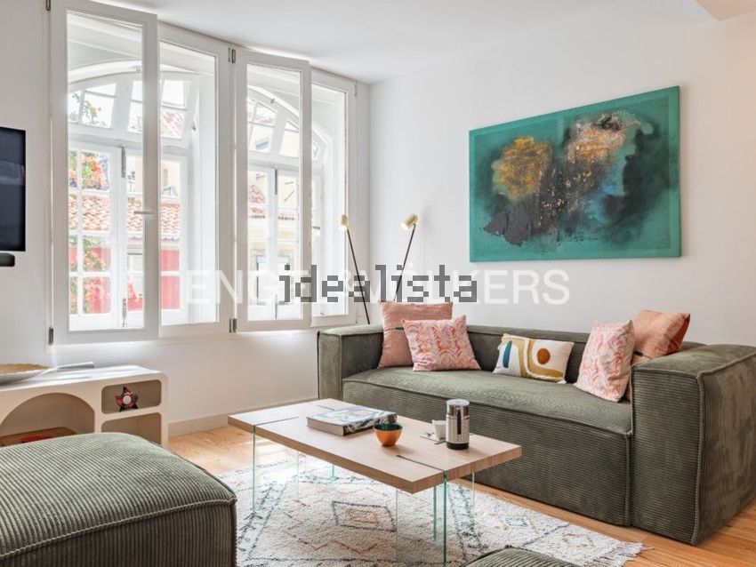 Moradia T1 em Misericórdia, €690.000