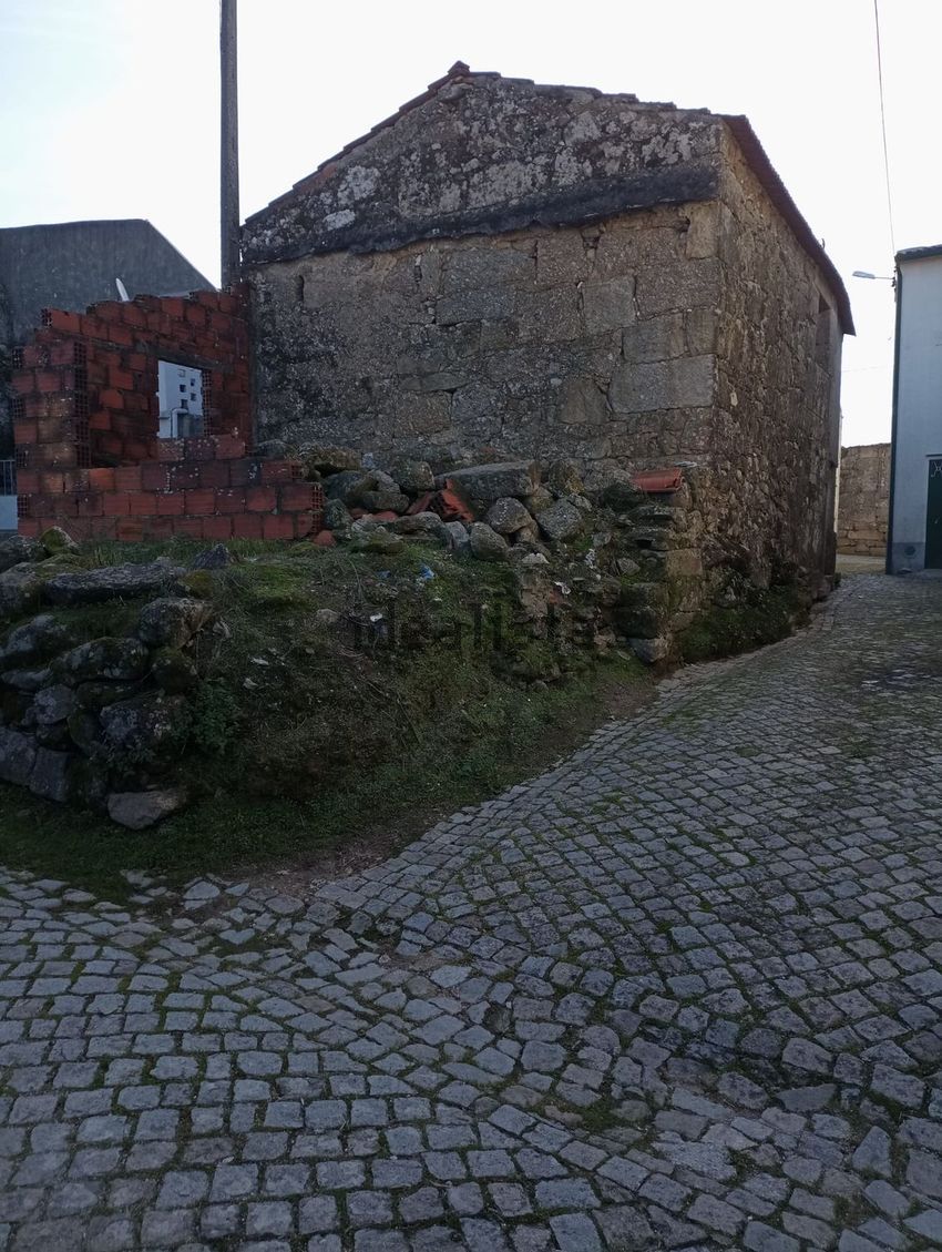 Moradia T0 à venda em Santiago de Cassurrães e Póvoa de Cervães, Mangualde — foto 4