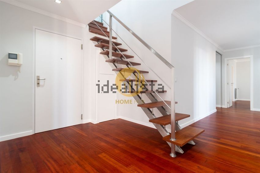 Apartamento T5 à venda em Paranhos, Porto — foto 4